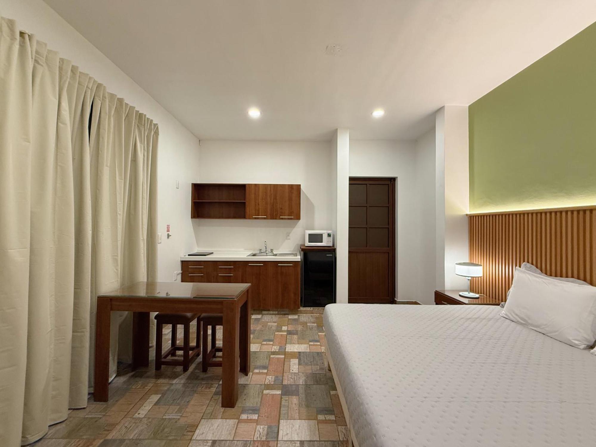 Casa Mayahuel Hostel *